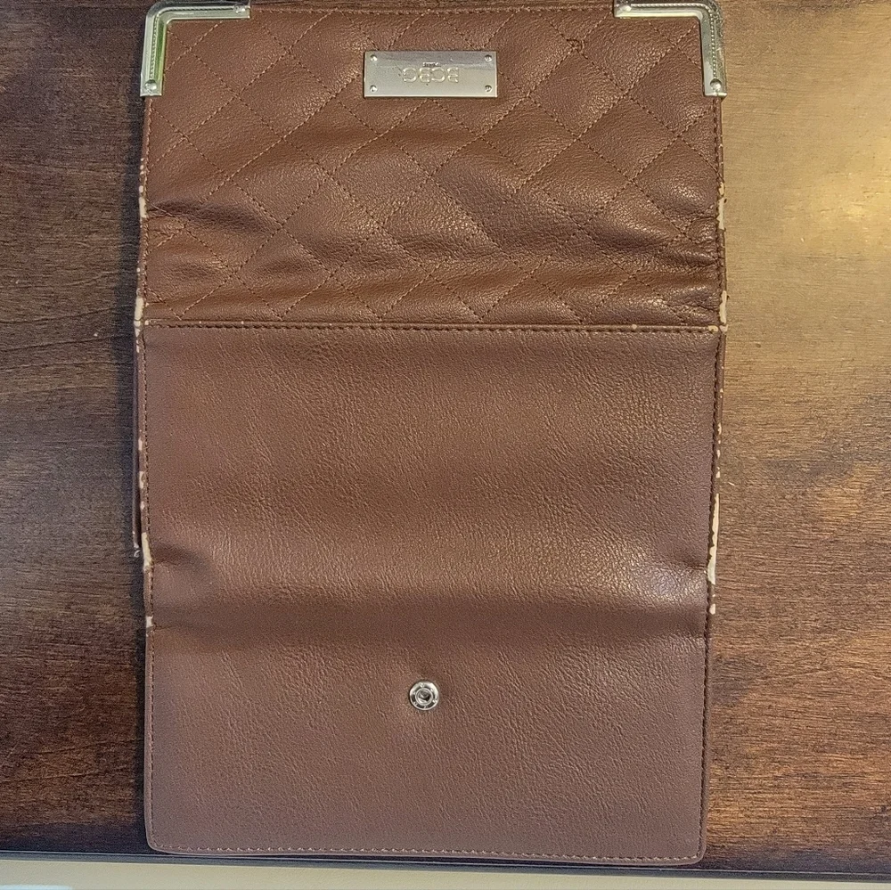 38. BCBG paris brown wallet with imperfections - Picture 2 of 5
